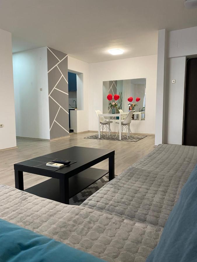 Regina'S Modern Apartment2 Skopje Exteriör bild